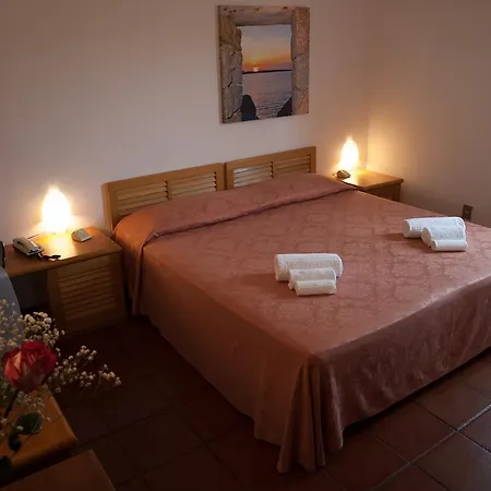 Garibaldi ホテル 3*