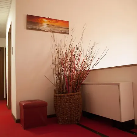 Garibaldi Hotel 3*