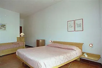 ホテル Garibaldi 3*