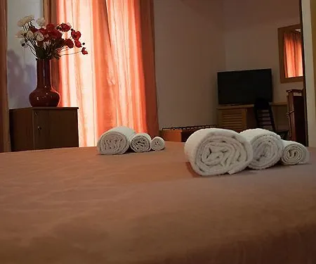 ホテル Garibaldi 3*